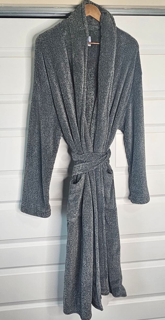 Majestic International Men's Grey Plush Shawl Collar Robe NWOT XL/XXL